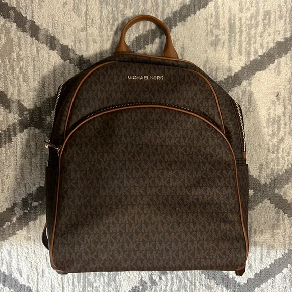 Michael Michael Kors Abbey Tan/Brown Logo Luggage Large Backpack NWT Michael Kors Jaycee Medium Backpack MK Olive | Mercari main image 3